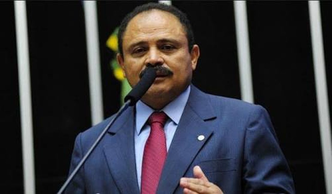 Presidente interino da Câmara anula votação do impeachment