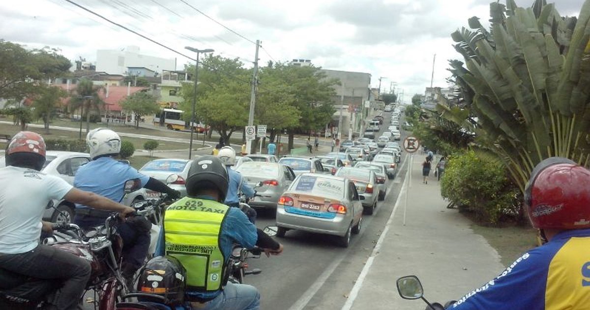 Taxistas Realizam Protesto Em Diversas Ruas De Arapiraca J Not Cia