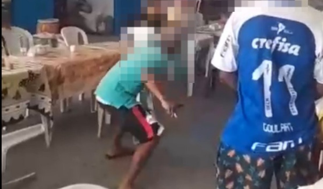 Homem é preso suspeito de tentativa de homicídio dentro do Mercado Público de Água Branca