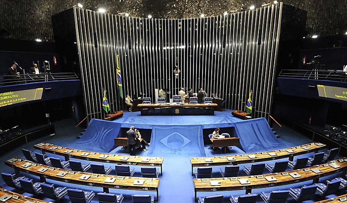 Senado vai ler votação do processo de impeachment de Dilma nesta terça