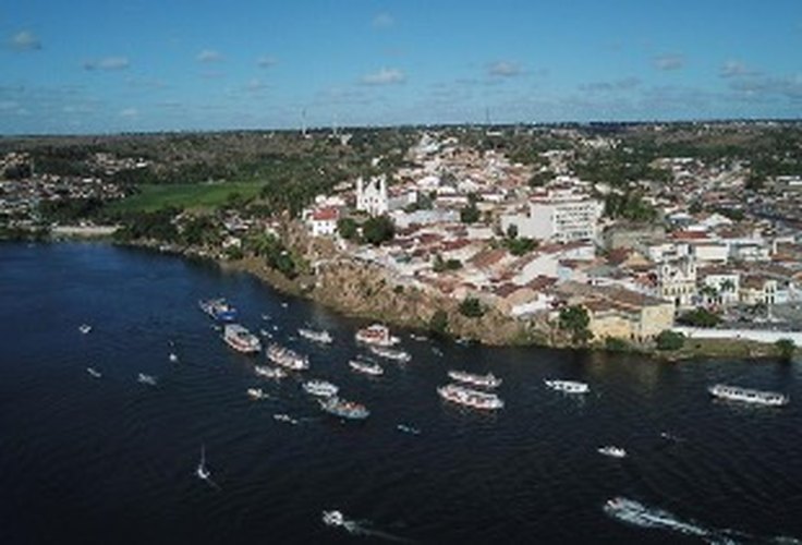 Chesf aumenta vazão em Xingó para viabilizar procissão fluvial de Bom Jesus em Penedo