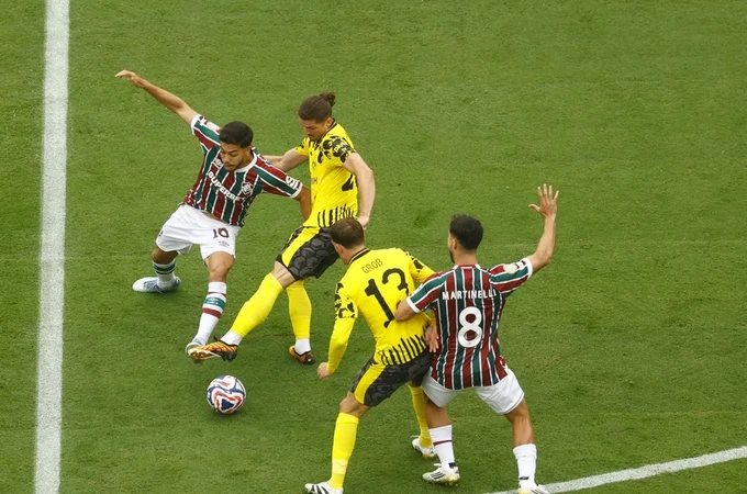 Fluminense domina Borussia, mas fica no 0 a 0 na estreia do Mundial de Clubes