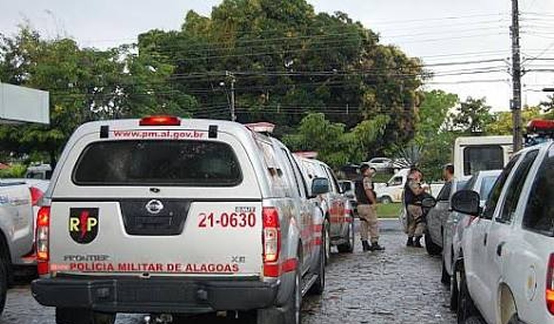 Dupla suspeita de cometer diversos assaltos é presa em AL