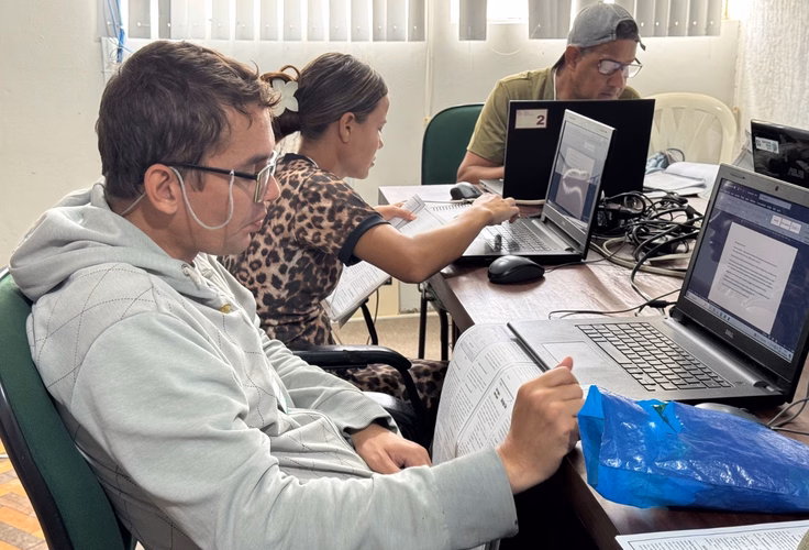 Usuários do CAPS de Penedo aprendem informática básica