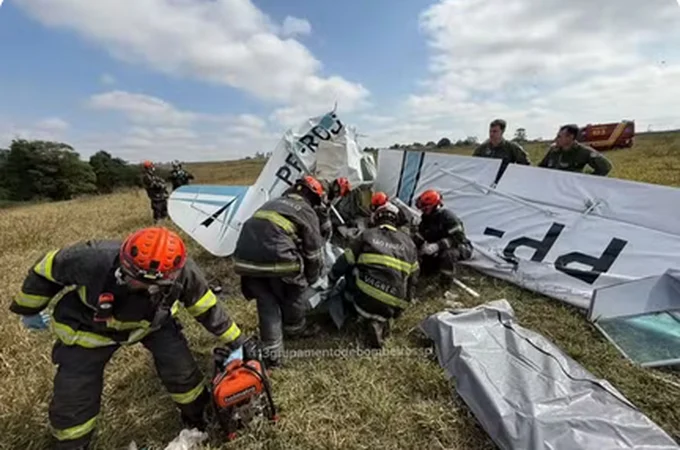 Avião de instrução cai no interior de São Paulo e mata aluno e piloto