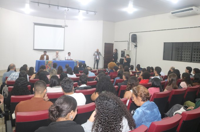 Com Luciano Barbosa em conferência, Seminário de Administração Pública tem início na Ufal Arapiraca