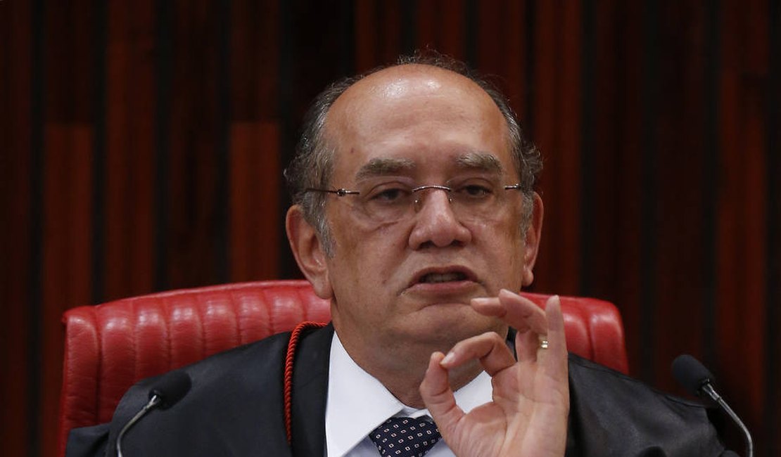 Gilmar Mendes se irrita com pergunta de repórter: 'Enfia na b****'