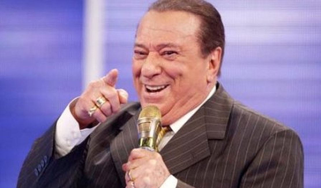 Silvio Santos pede e Raul Gil permanece no SBT até o ano que vem