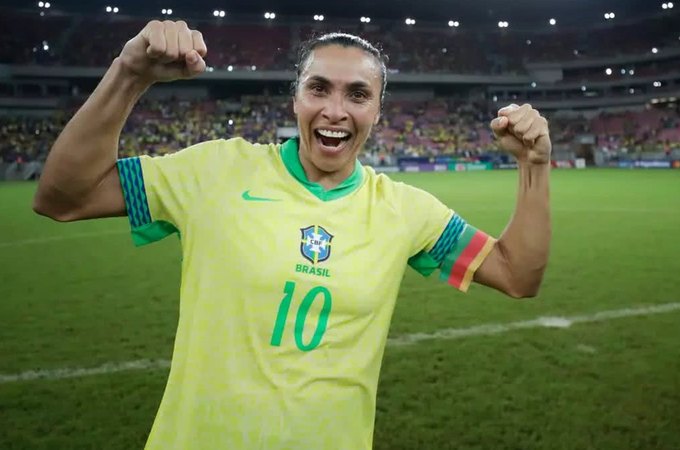 Seleção feminina tem voltas de alagoana Marta e Debinha para amistosos em São Paulo