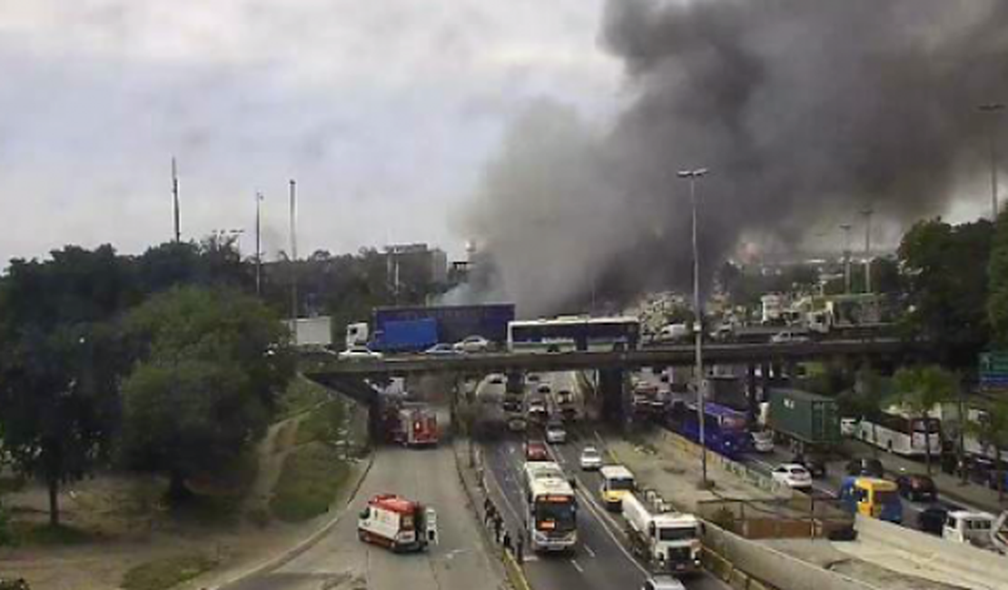 Sobe para 10 total de veículos incendiados hoje no Rio de Janeiro