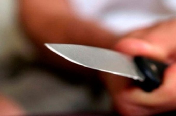 Homem morre após ser esfaqueado por colega de bebedeira em Piaçabuçu
