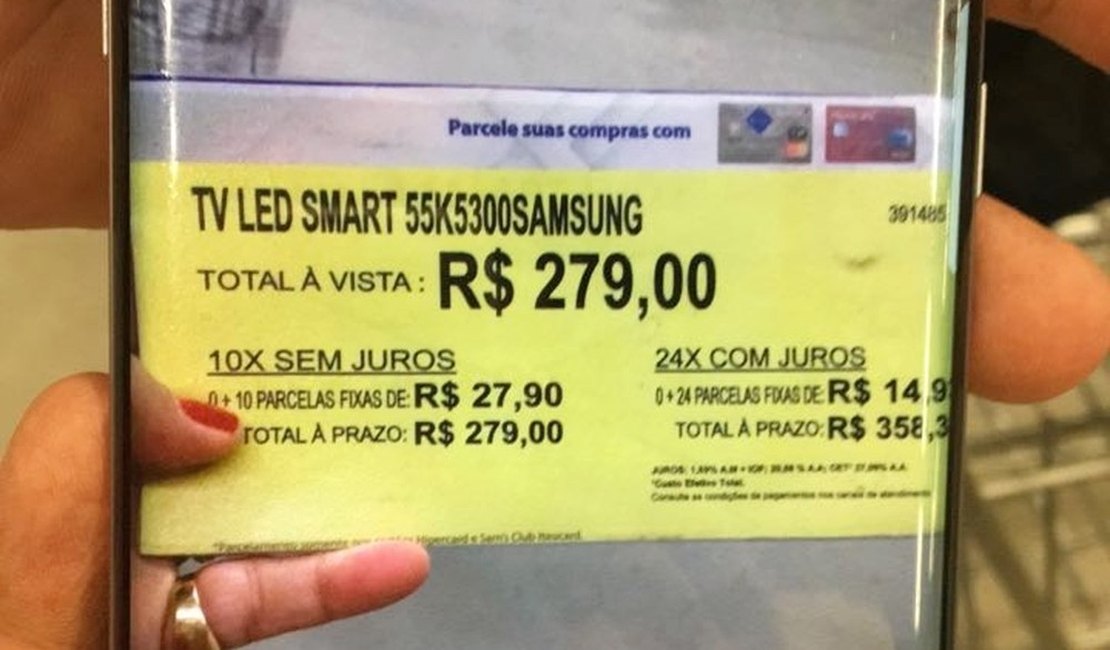 Loja oferece smart TV por R$ 279 e causa confusão ao dizer que errou preço na etiqueta