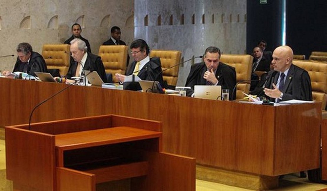 Por unanimidade, STF restringe foro privilegiado para deputados e senadores