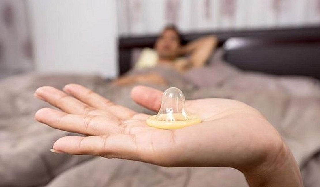 Tirar camisinha sem consentimento poderá dar até 2 anos de prisão e multa