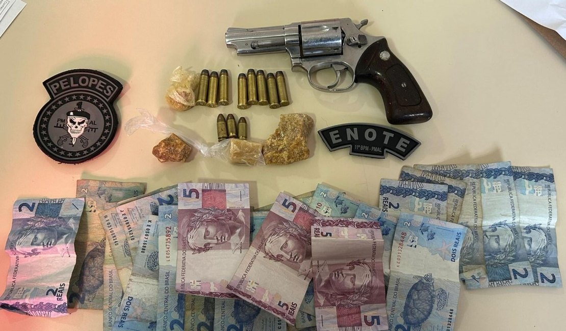 Polícia Militar apreende drogas e prende foragido da Justiça no interior de Alagoas