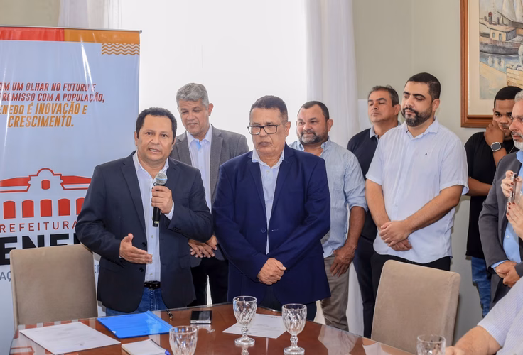 Vice-prefeito, Valdinho Monteiro assume gestão da Prefeitura de Penedo de forma interina