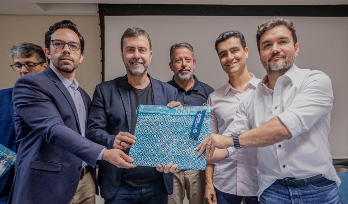 JHC participa de evento que discute impacto da mineração no turismo de Maceió