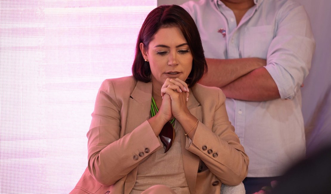 Michelle cita Salmos durante julgamento de Jair Bolsonaro no STF: ‘Misericórdia’