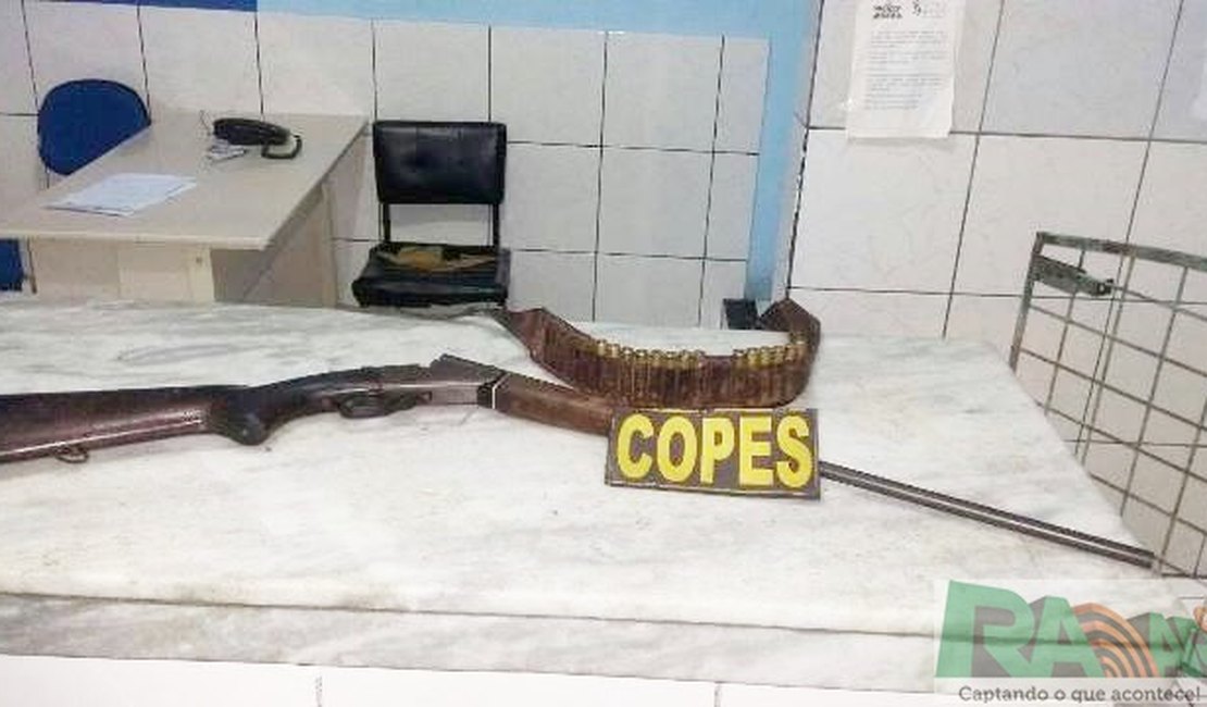 Ex-prefeito de Pariconha é detido pela COPES por porte ilegal de arma de fogo