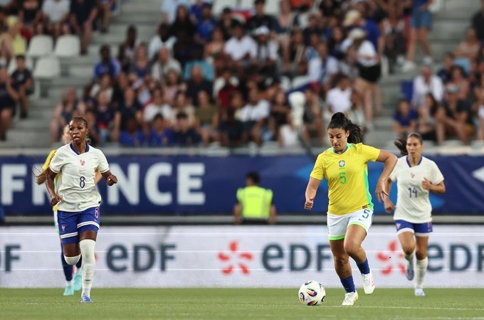 Seleção feminina é derrotada em último teste antes da Copa América