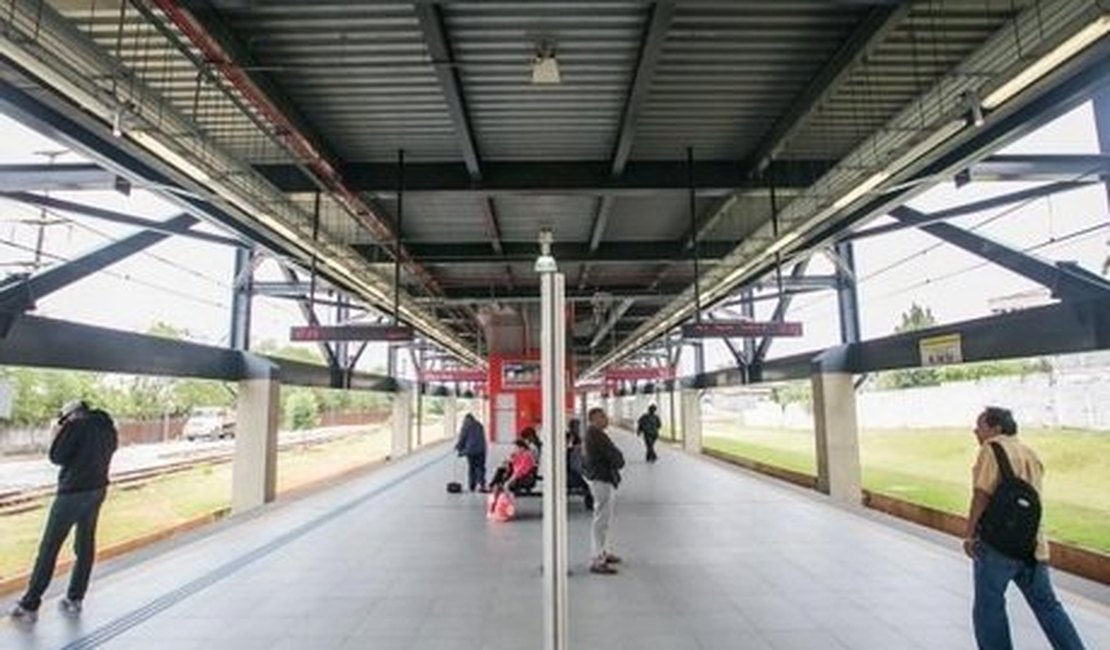 Policial abusa de passageira em trem da CPTM e deve responder por estupro