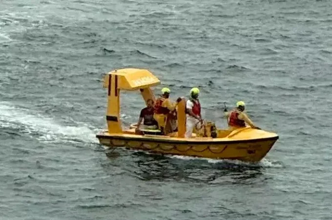 Criança pula de cruzeiro da Disney e pai se joga no mar para salvá-la
