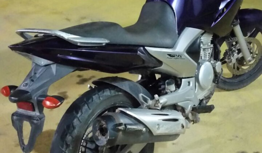 Polícia Militar recupera motocicleta roubada em São Miguel dos Campos