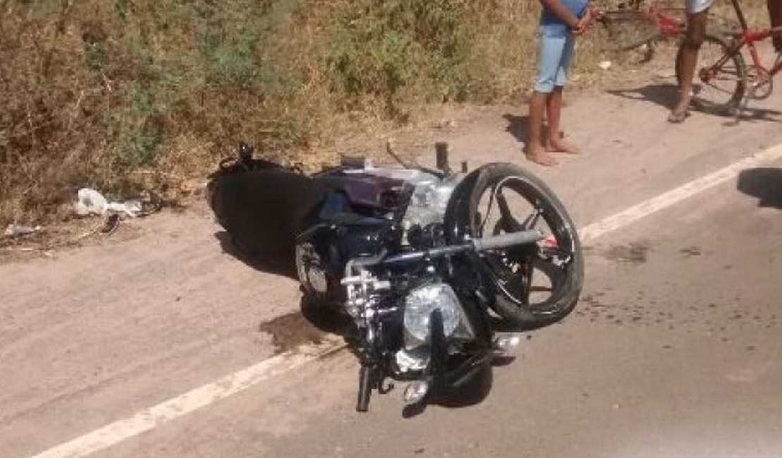 Acidente envolvendo carro e moto deixa um morto, em Delmiro Gouveia
