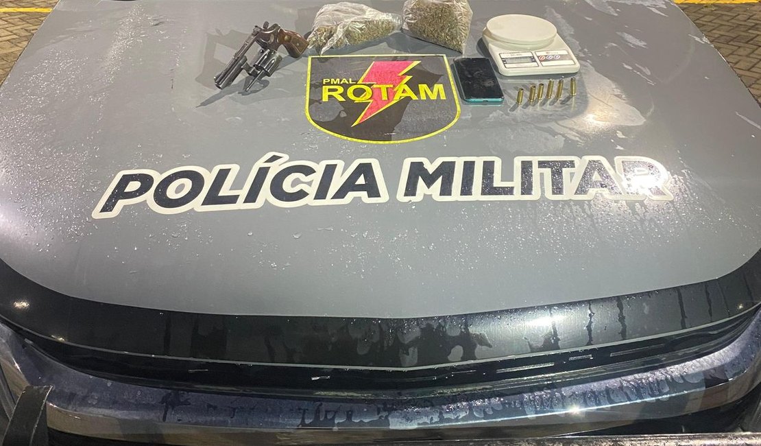 Líder do Comando Vermelho é morto durante confronto com a polícia, em operação policial em Maceió