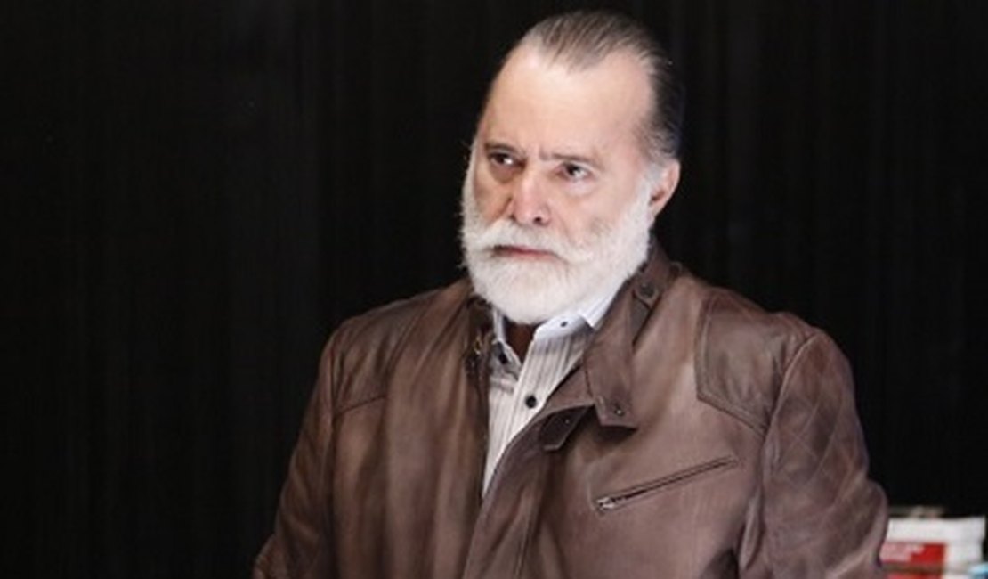 Zé Maria surge repaginado e impressiona Romero
