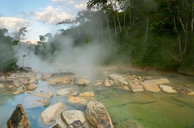 Rio fervente na Amazônia atinge mais de 90ºC e cozinha animais vivos