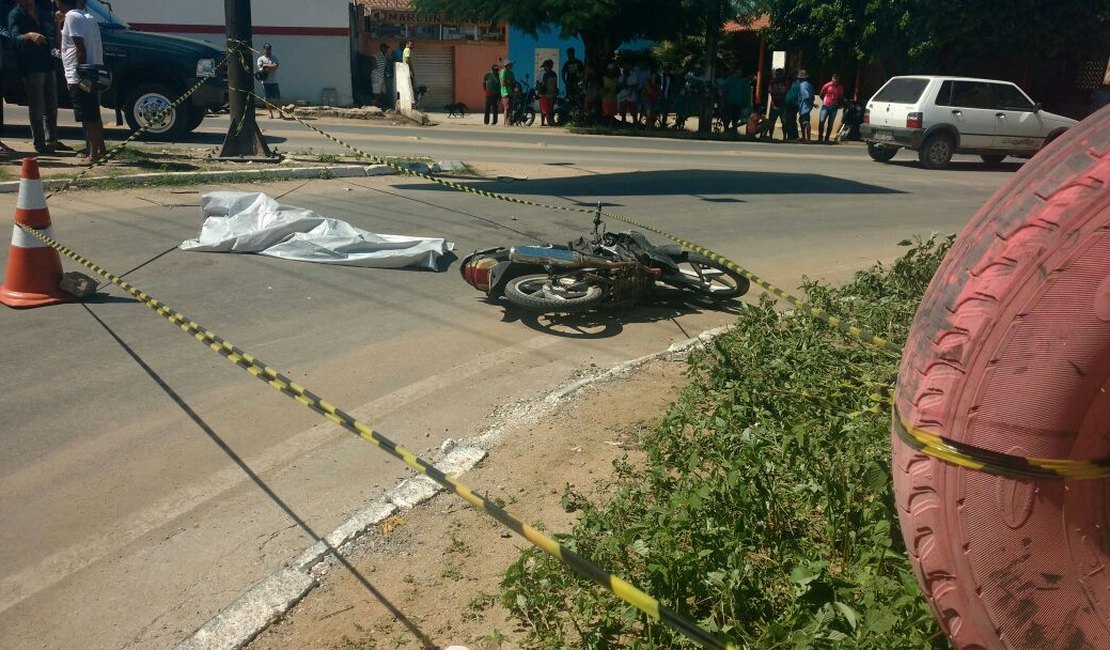Caçamba atropela e mata condutor de motocicleta no trevo da AL 115