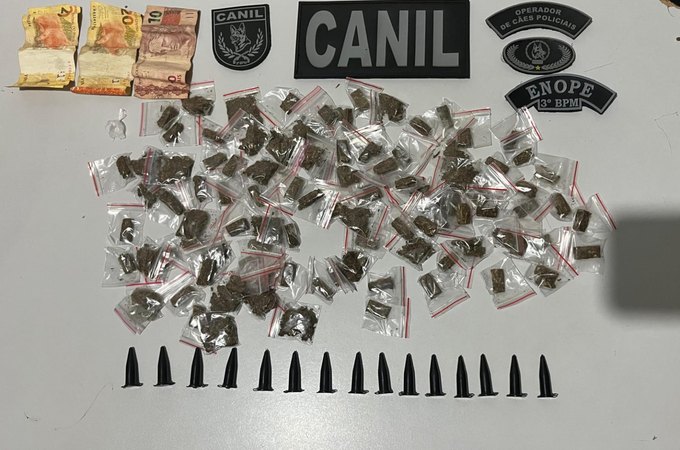 Homem flagrado dirigindo sob efeito de álcool é preso com drogas em carro, em Arapiraca