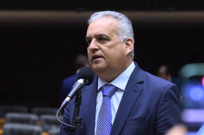 Projeto relatado por Alfredo Gaspar transforma homicídios e lesões contra servidores públicos de segurança em crimes hediondos, com penas de até 40 anos de prisão