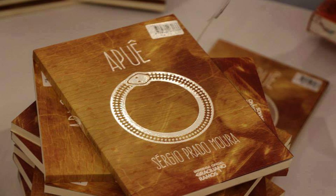 Autores alagoanos realizam sarau “Estante Coletiva” no Maceió Shopping