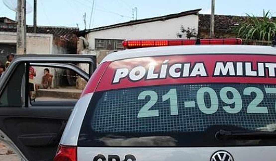 Arapiraquenses são presos em flagrante por roubos em Coité do Noia