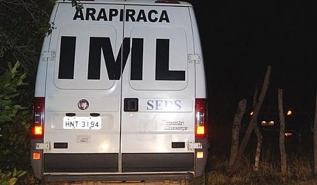 Corpo é encontrado decapitado dentro de vala na Grota do Cigano, em Maceió