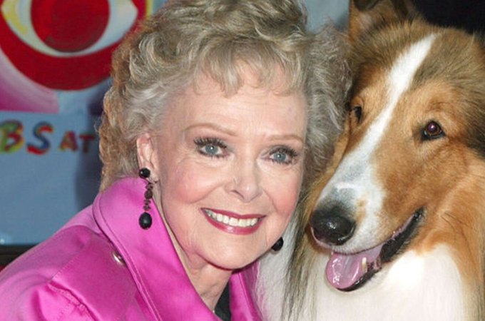 June Lockhart, atriz de ‘Lassie’ e ‘Perdidos no Espaço’, morre aos 100 anos