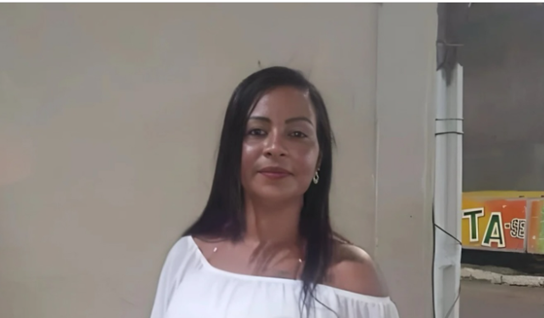 Mulher é assassinada com várias facadas pelo companheiro, no interior alagoano
