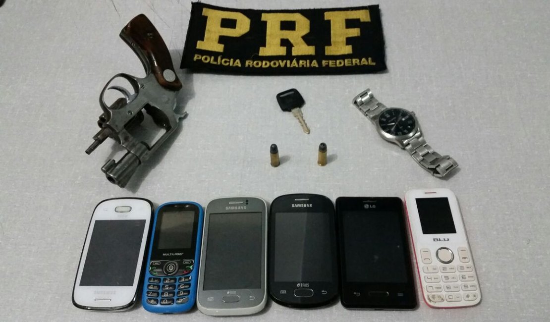 PRF prende dois homens por porte ilegal de arma de fogo, em União dos Palmares
