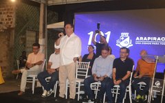Entrega de pavimentação de ruas no bairro Jardim Tropical