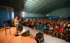 Feira Grande comemora o Dia do Servidor Público com humor e alegria ao lado de Zé Lezin