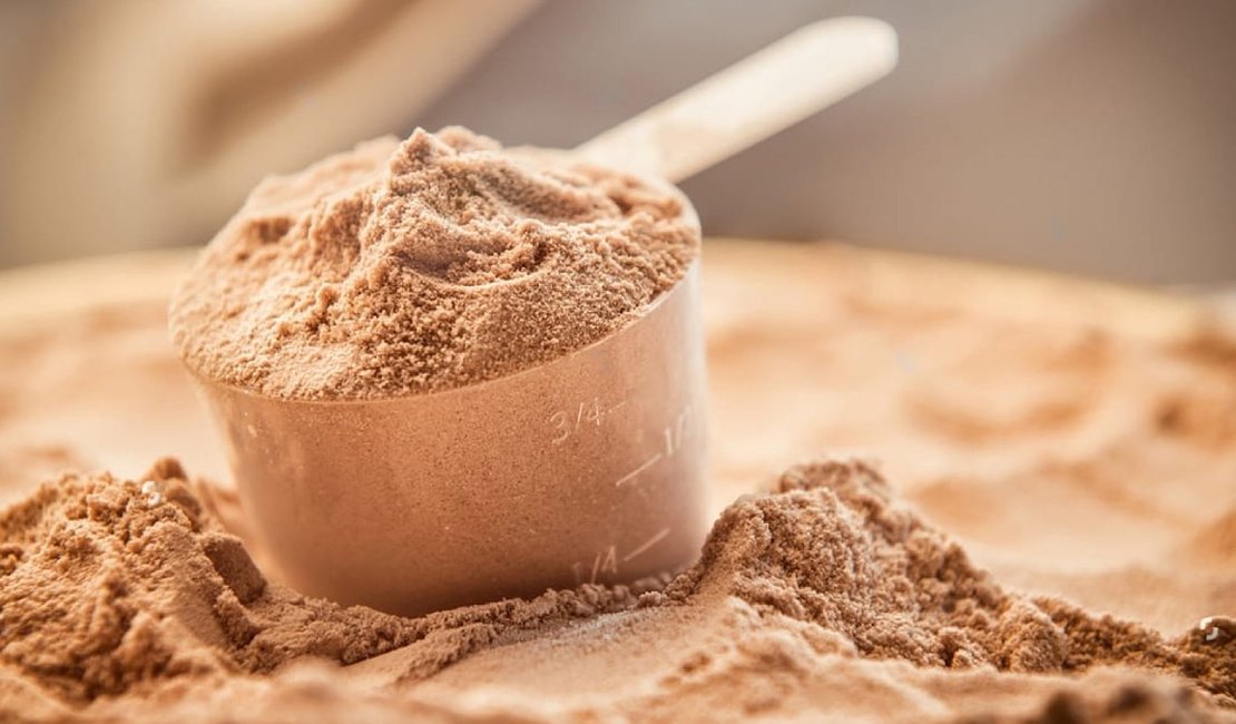 Anvisa manda recolher whey de marca famosa após encontrar bactéria que pode causar intoxicação