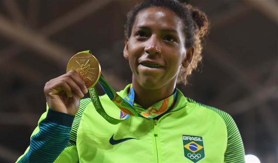 Judoca Rafaela Silva conquista o primeiro ouro do Brasil; veja o vídeo