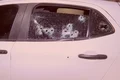 Criança morre baleada após carro da família ser atacado por engano durante troca de tiros entre facções no ES