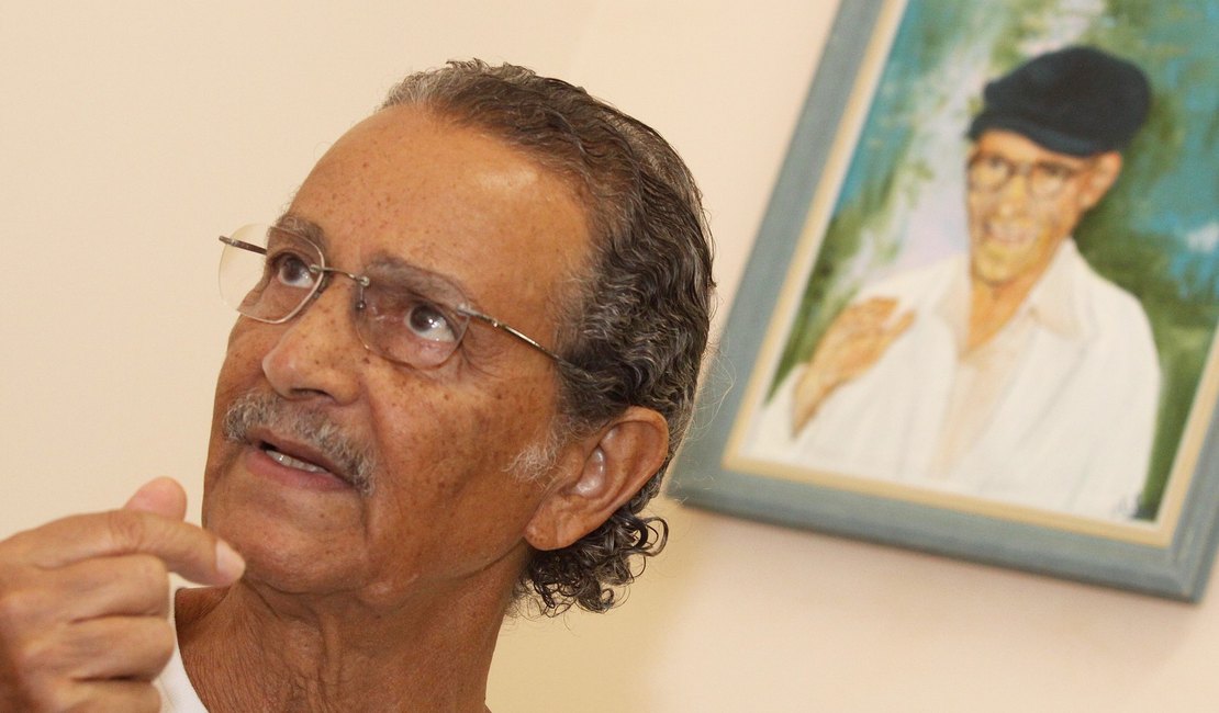 Ator Nelson Xavier morre aos 75 anos em Uberlândia