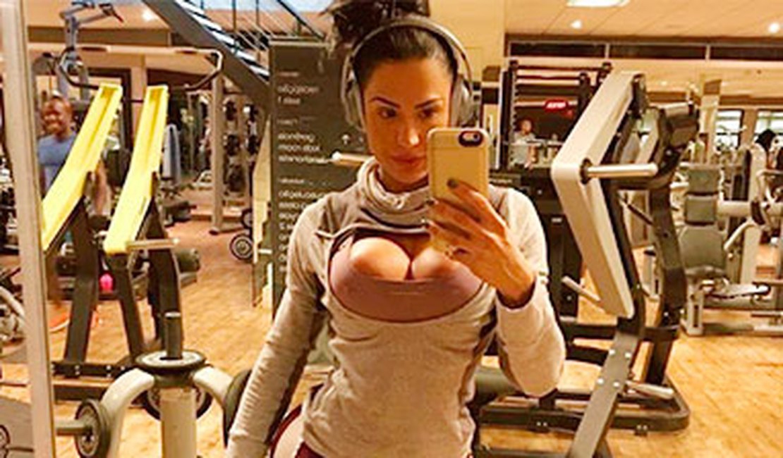 Foto de ‘comissão de frente’ de Gracyanne Barbosa atinge mais de 20 mil curtidas no Instagram