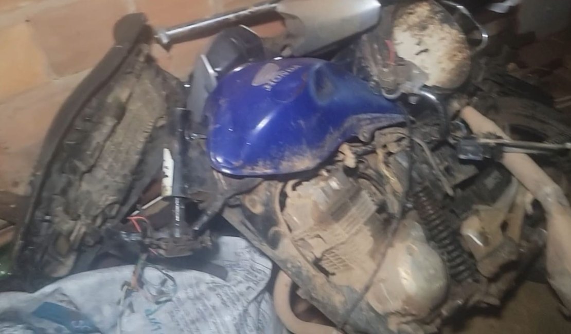 VÍDEO. Homem e mulher ficam feridos em colisão na AL-220, no povoado Canaã
