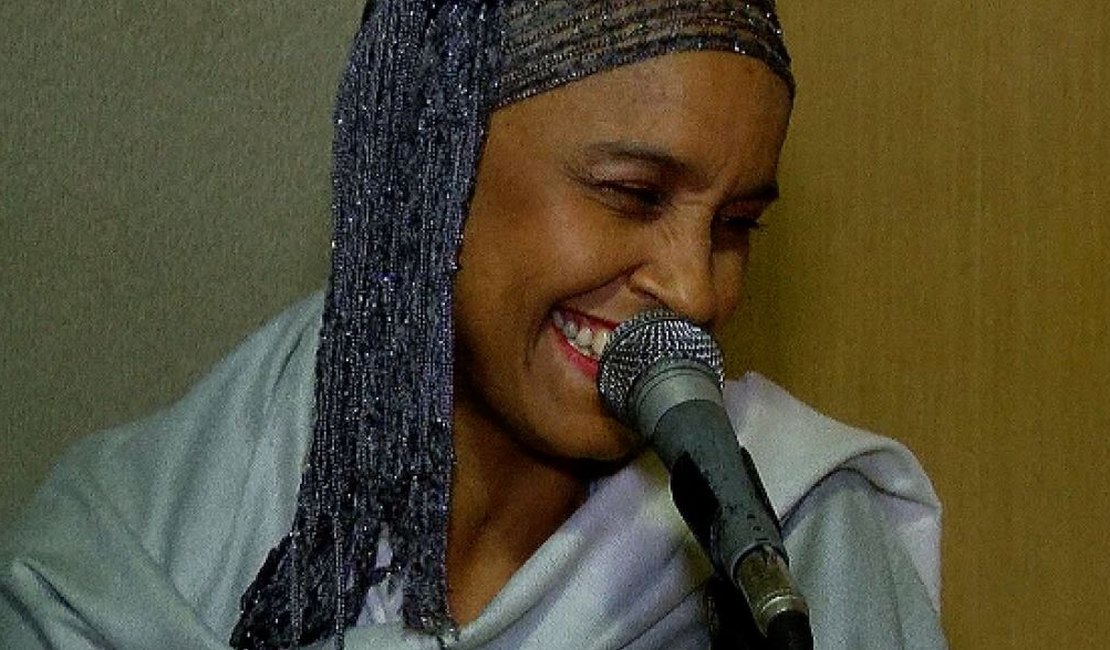Cantora baiana fala sobre raspar o cabelo após câncer: 'Libertador'