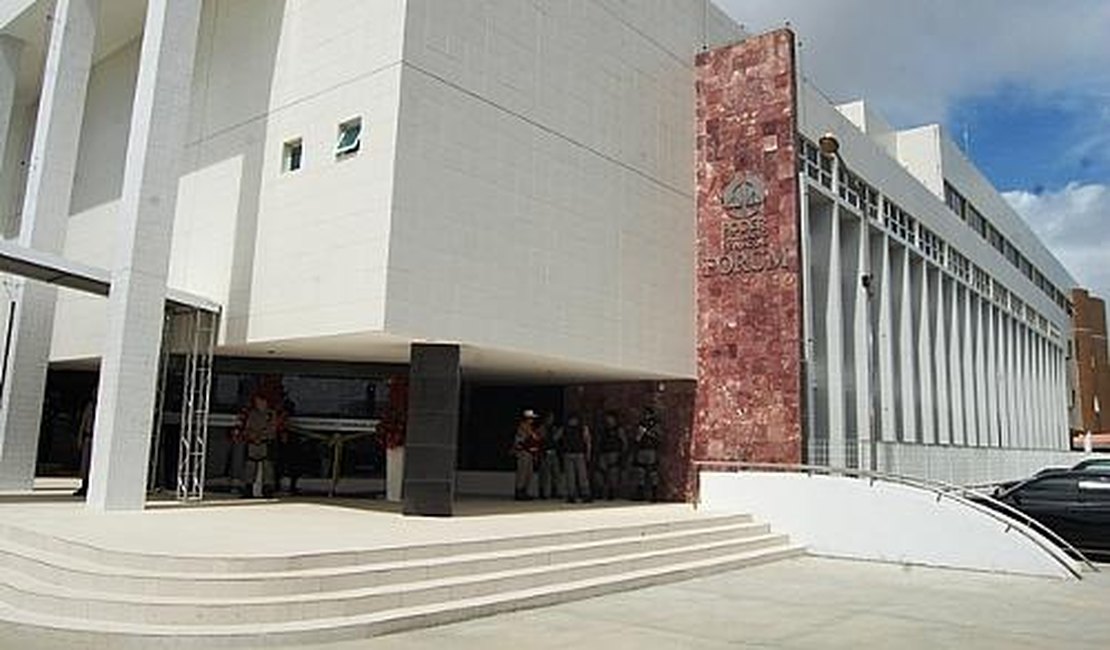 Réu morre antes de julgamento marcado pela Justiça de Alagoas